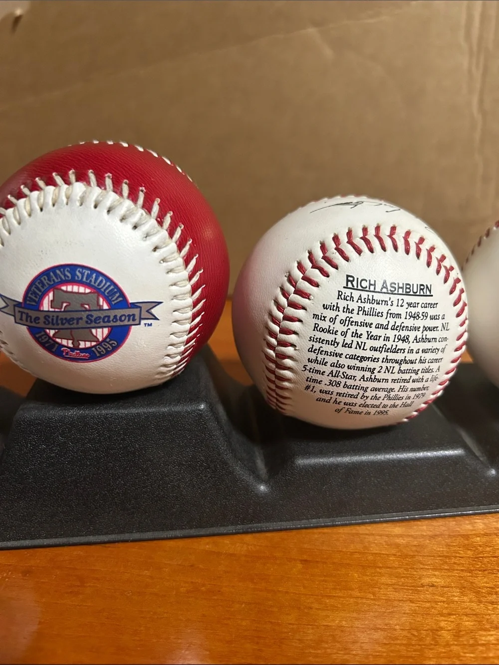 Set of 5 Philadelphia logo balls with stand